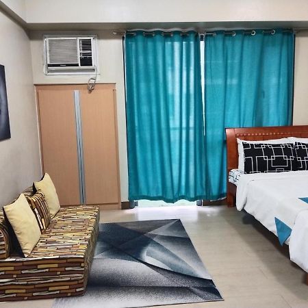 Lena’S Condotel Pasay Esterno foto