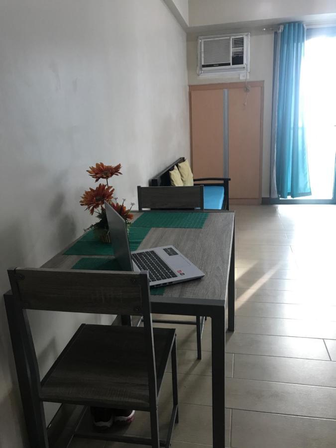 Lena’S Condotel Pasay Esterno foto