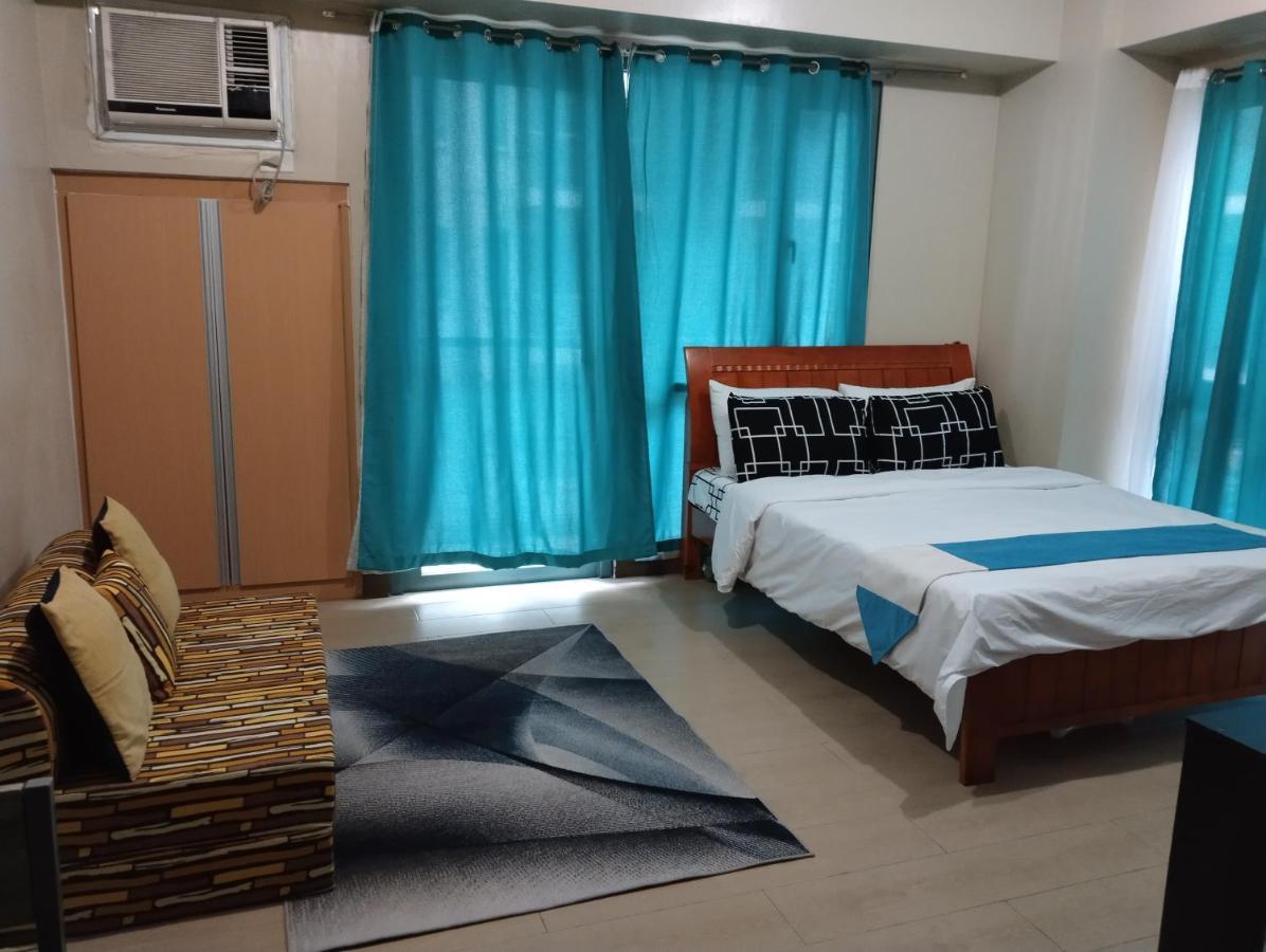 Lena’S Condotel Pasay Esterno foto